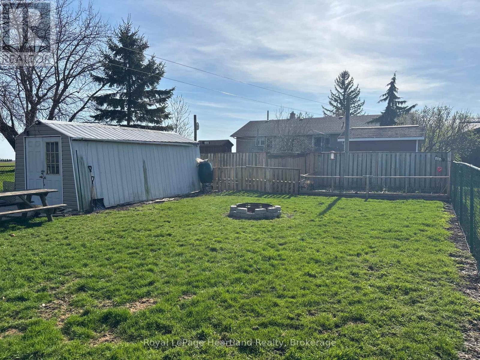 38 Goshen Street S, Bluewater, Ontario  N0M 2T0 - Photo 13 - X13040128