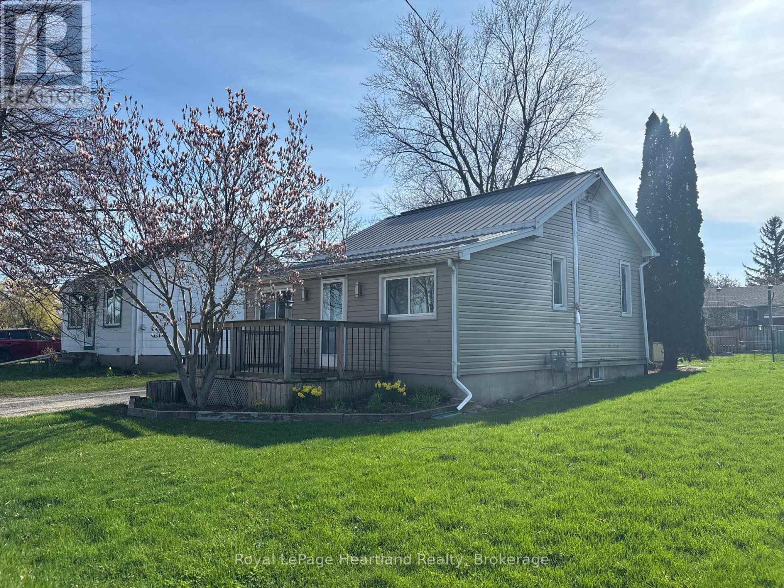 38 Goshen Street S, Bluewater, Ontario  N0M 2T0 - Photo 2 - X13040128