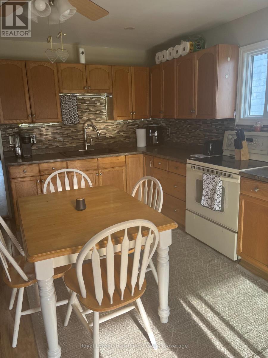 38 Goshen Street S, Bluewater, Ontario  N0M 2T0 - Photo 5 - X13040128