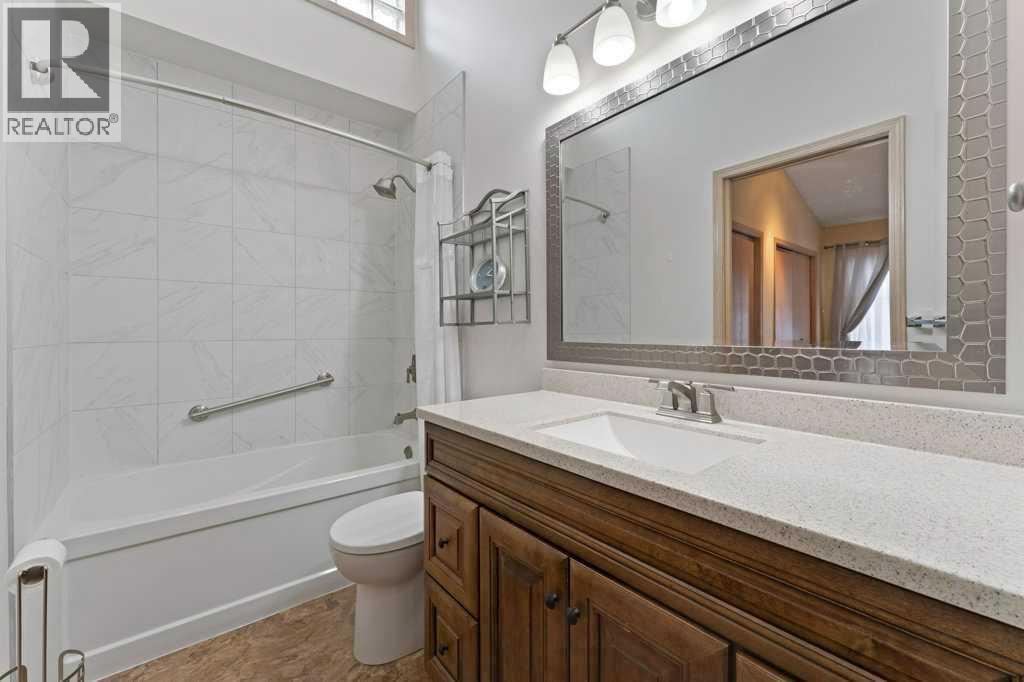 251 Hampshire Place NW, Calgary, Alberta  T3A 4Y7 - Photo 17 - A2302879