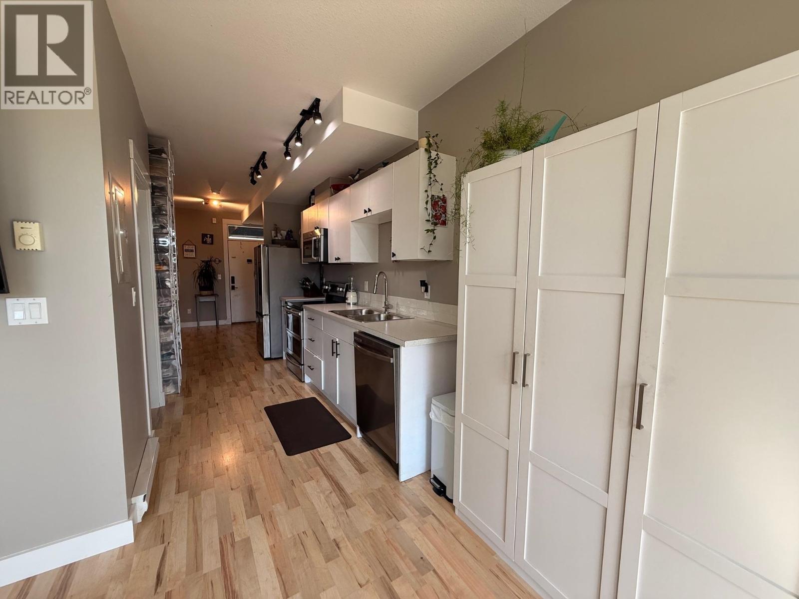 206 5604 Inlet Avenue, Sechelt, British Columbia  V7Z 0H7 - Photo 10 - R3115458