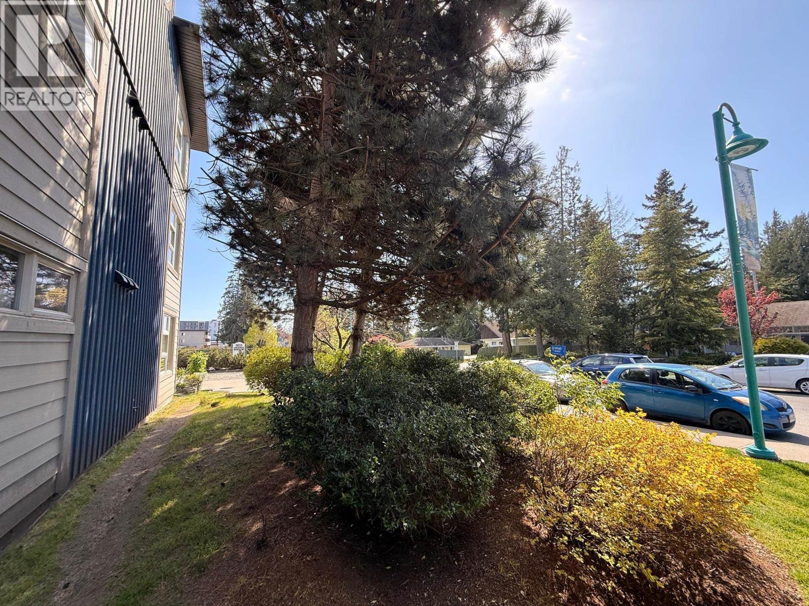 206 5604 Inlet Avenue, Sechelt, British Columbia  V7Z 0H7 - Photo 4 - R3115458