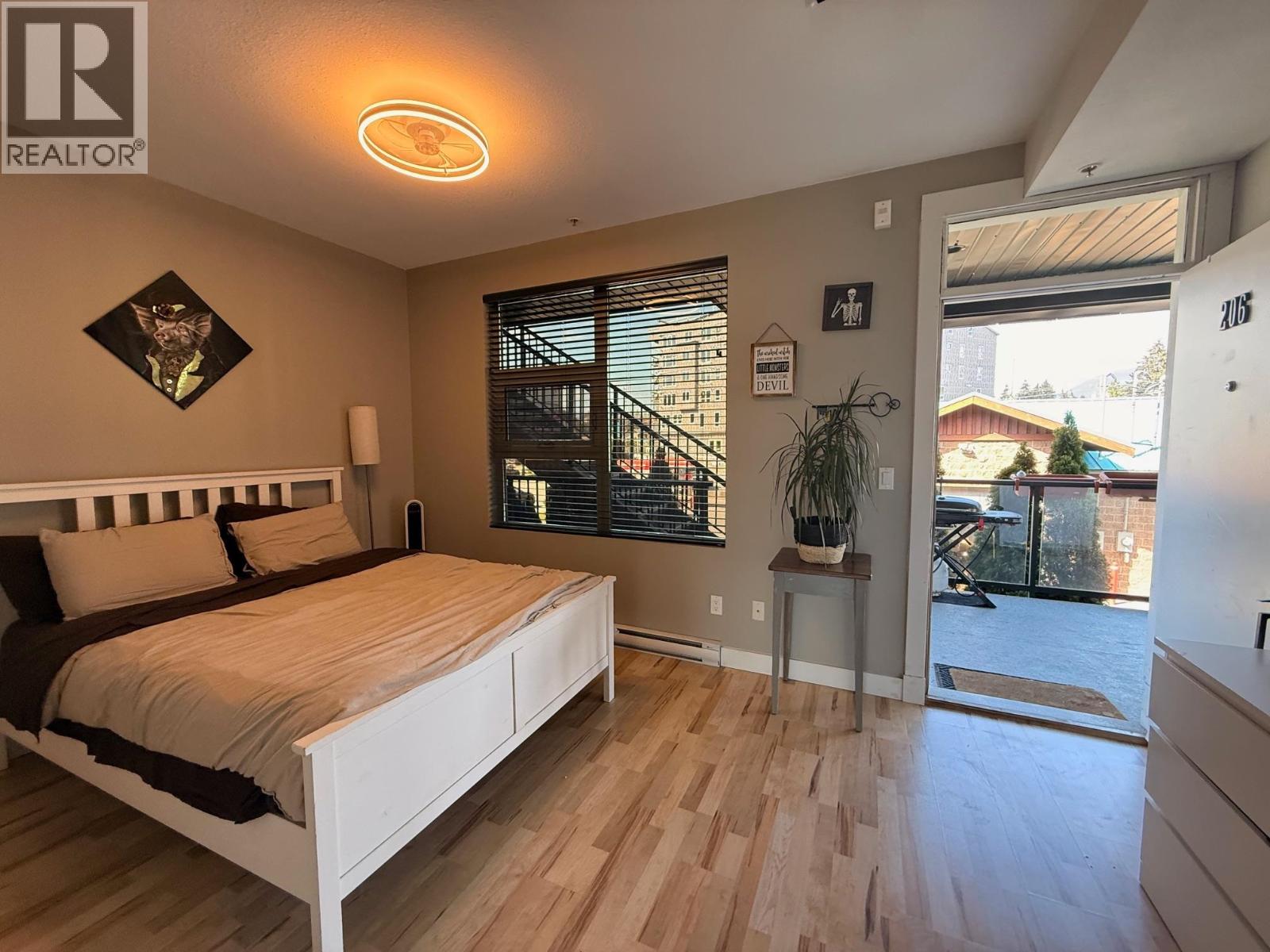 206 5604 Inlet Avenue, Sechelt, British Columbia  V7Z 0H7 - Photo 8 - R3115458