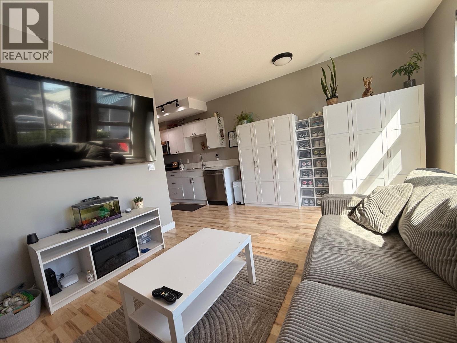 206 5604 Inlet Avenue, Sechelt, British Columbia  V7Z 0H7 - Photo 9 - R3115458