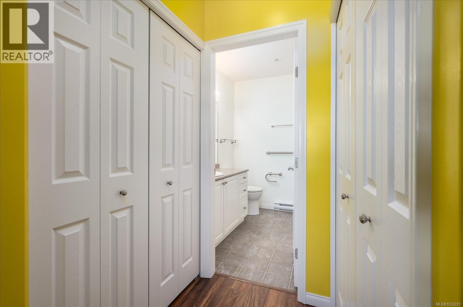 311 1633 Dufferin Cres, Nanaimo, British Columbia  V9S 5T4 - Photo 22 - 1032221