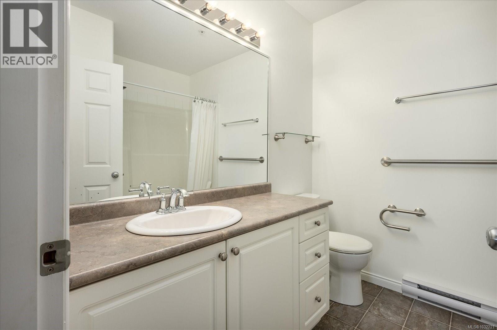 311 1633 Dufferin Cres, Nanaimo, British Columbia  V9S 5T4 - Photo 23 - 1032221