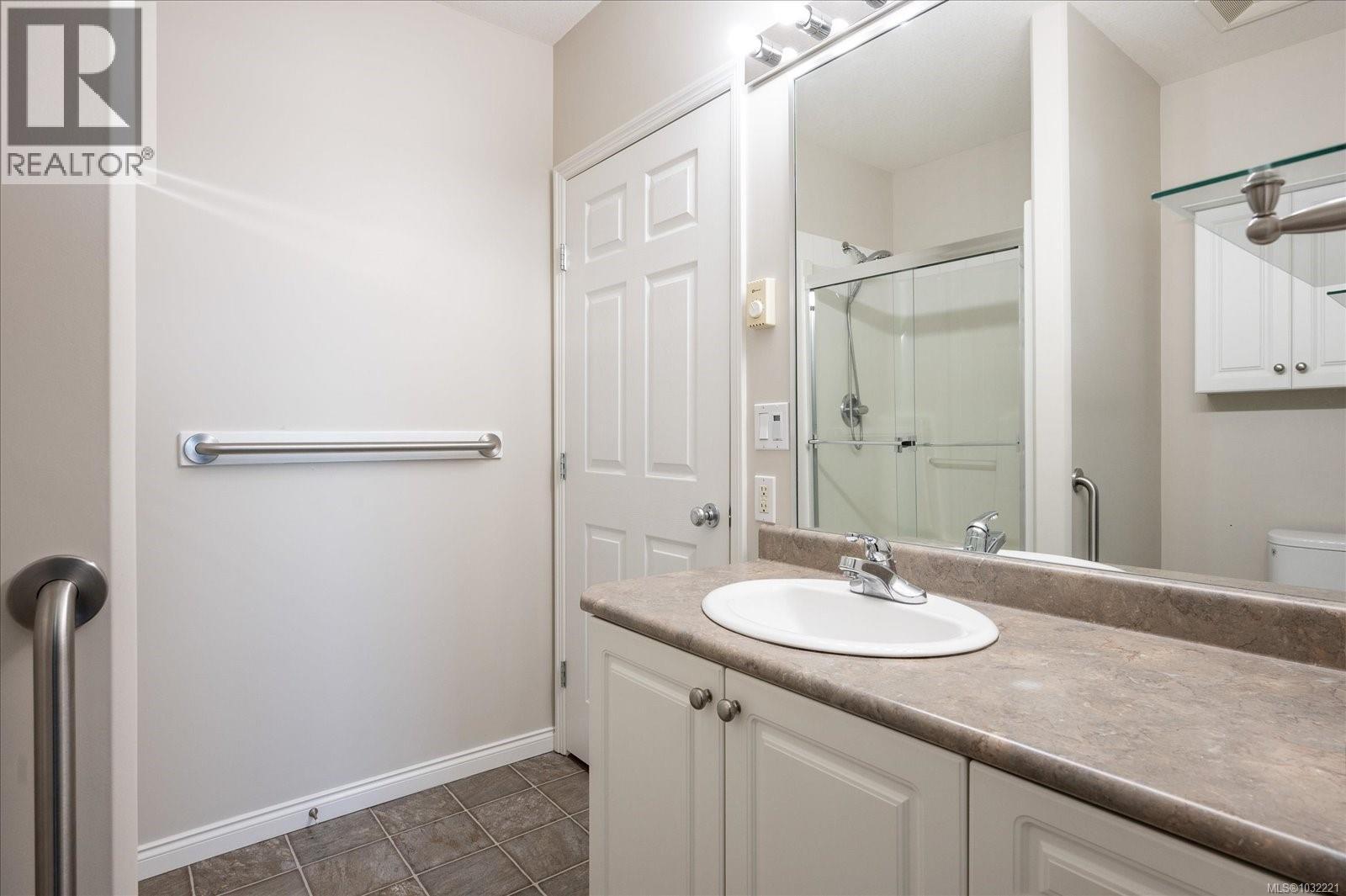 311 1633 Dufferin Cres, Nanaimo, British Columbia  V9S 5T4 - Photo 30 - 1032221