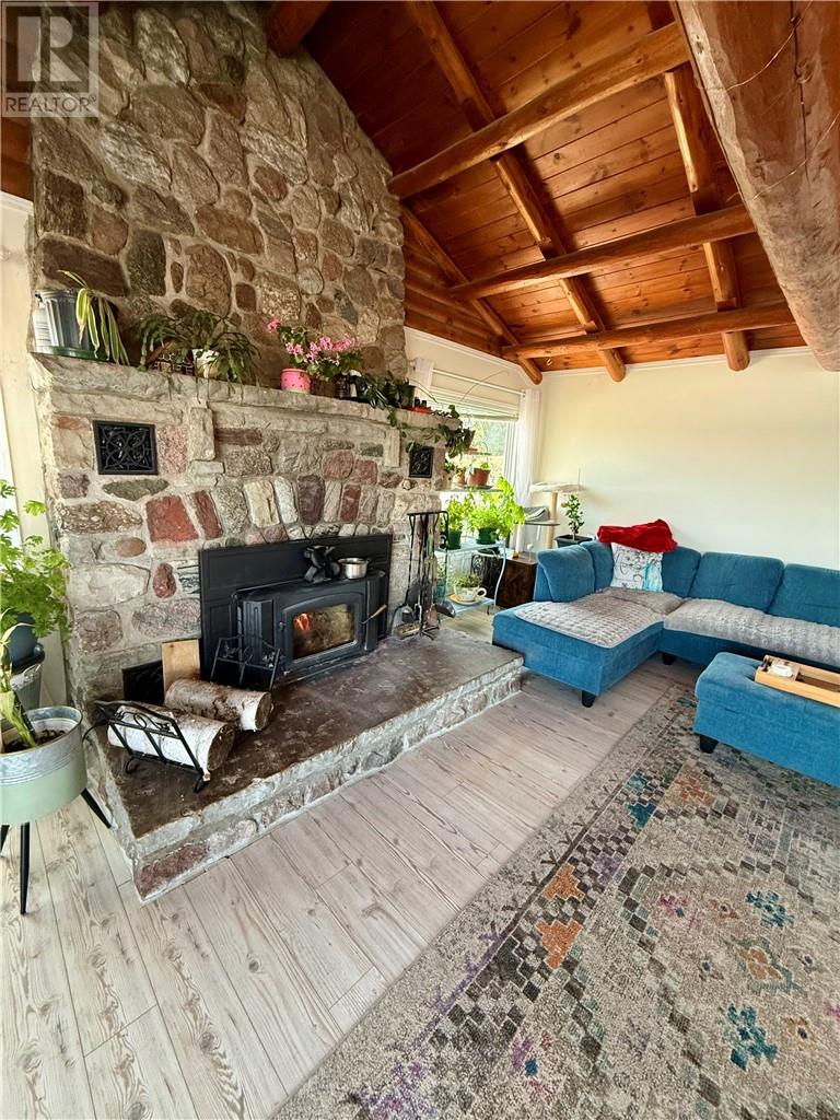 50 Scotts Bluff, Evansville, Ontario  P0P 1E0 - Photo 19 - 2127278