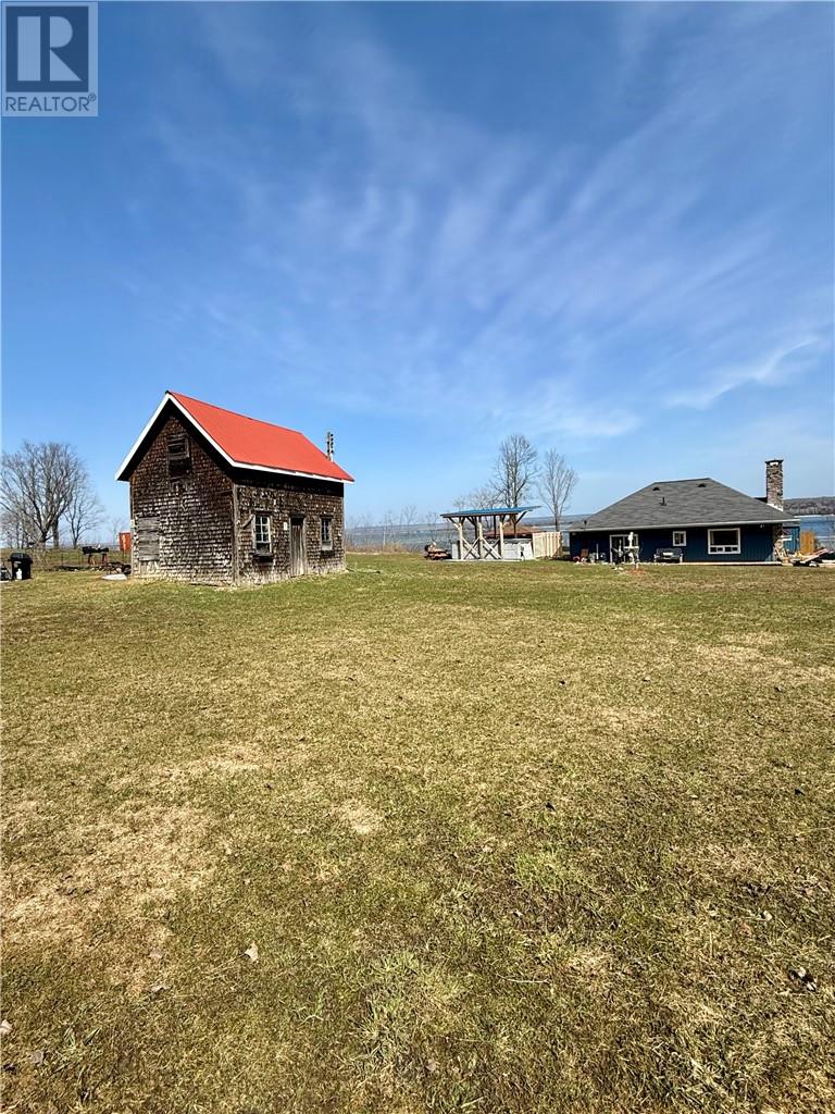 50 Scotts Bluff, Evansville, Ontario  P0P 1E0 - Photo 3 - 2127278