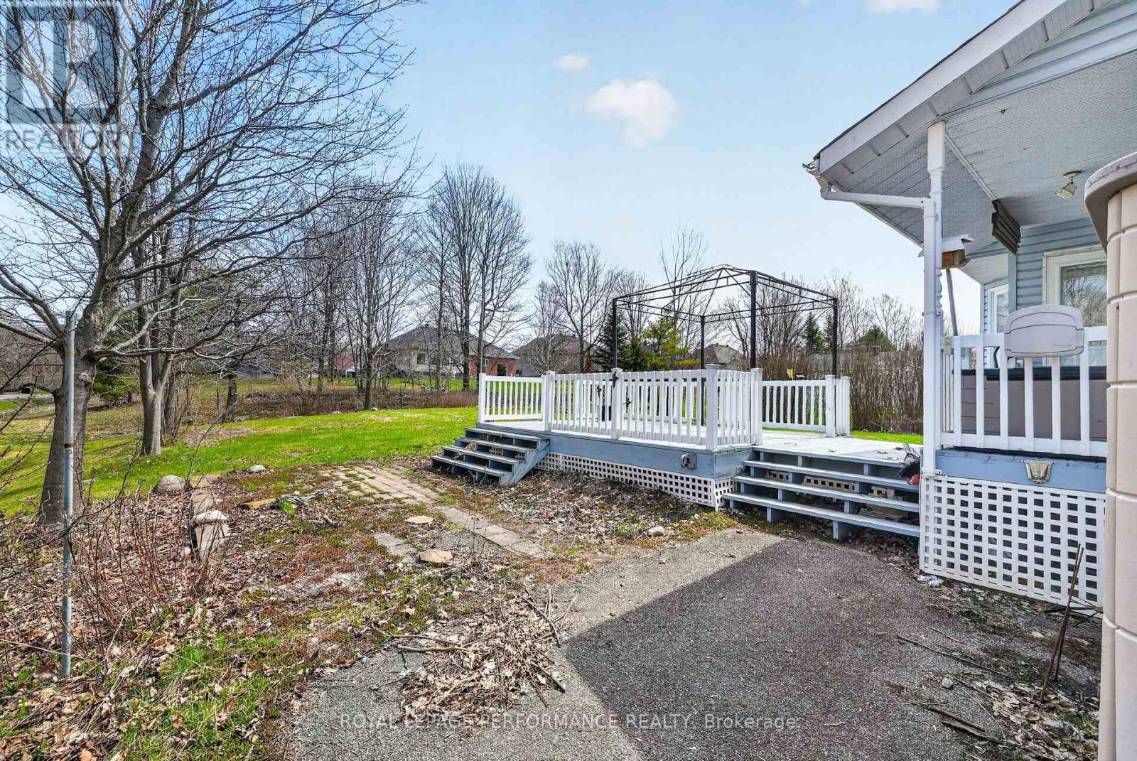 63 Columbia Avenue, South Stormont, Ontario  K0C 1P0 - Photo 25 - X13040082