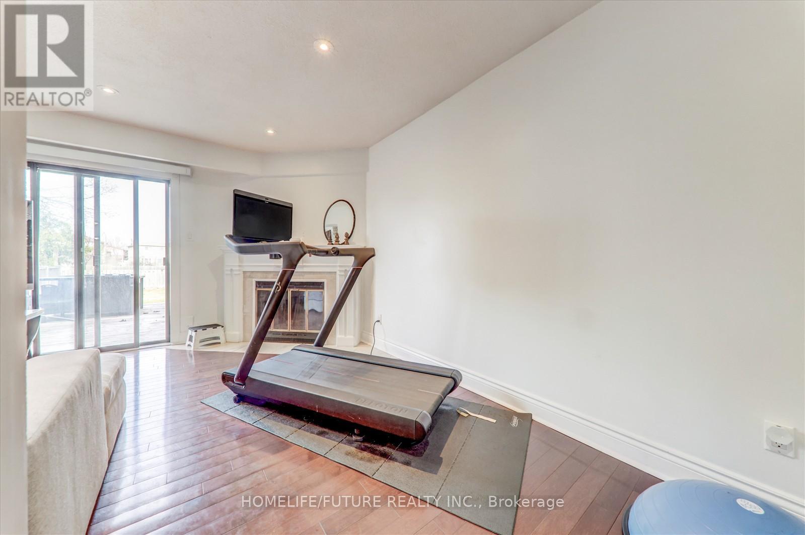 290 Braymore Boulevard, Toronto, Ontario  M1B 2H4 - Photo 14 - E13040018