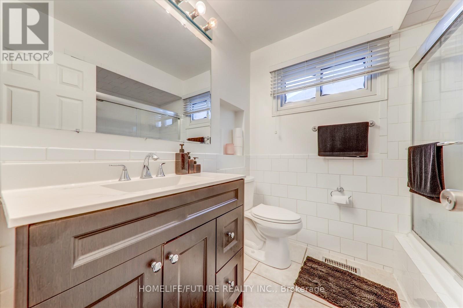 290 Braymore Boulevard, Toronto, Ontario  M1B 2H4 - Photo 23 - E13040018