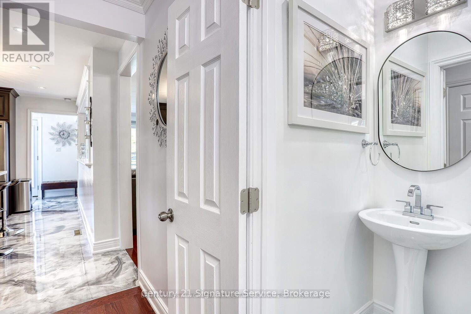 756 Breezy Drive, Pickering, Ontario  L1W 2X7 - Photo 14 - E13040040