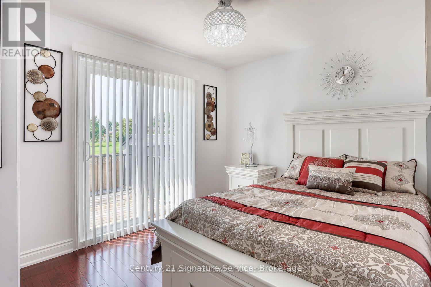 756 Breezy Drive, Pickering, Ontario  L1W 2X7 - Photo 16 - E13040040