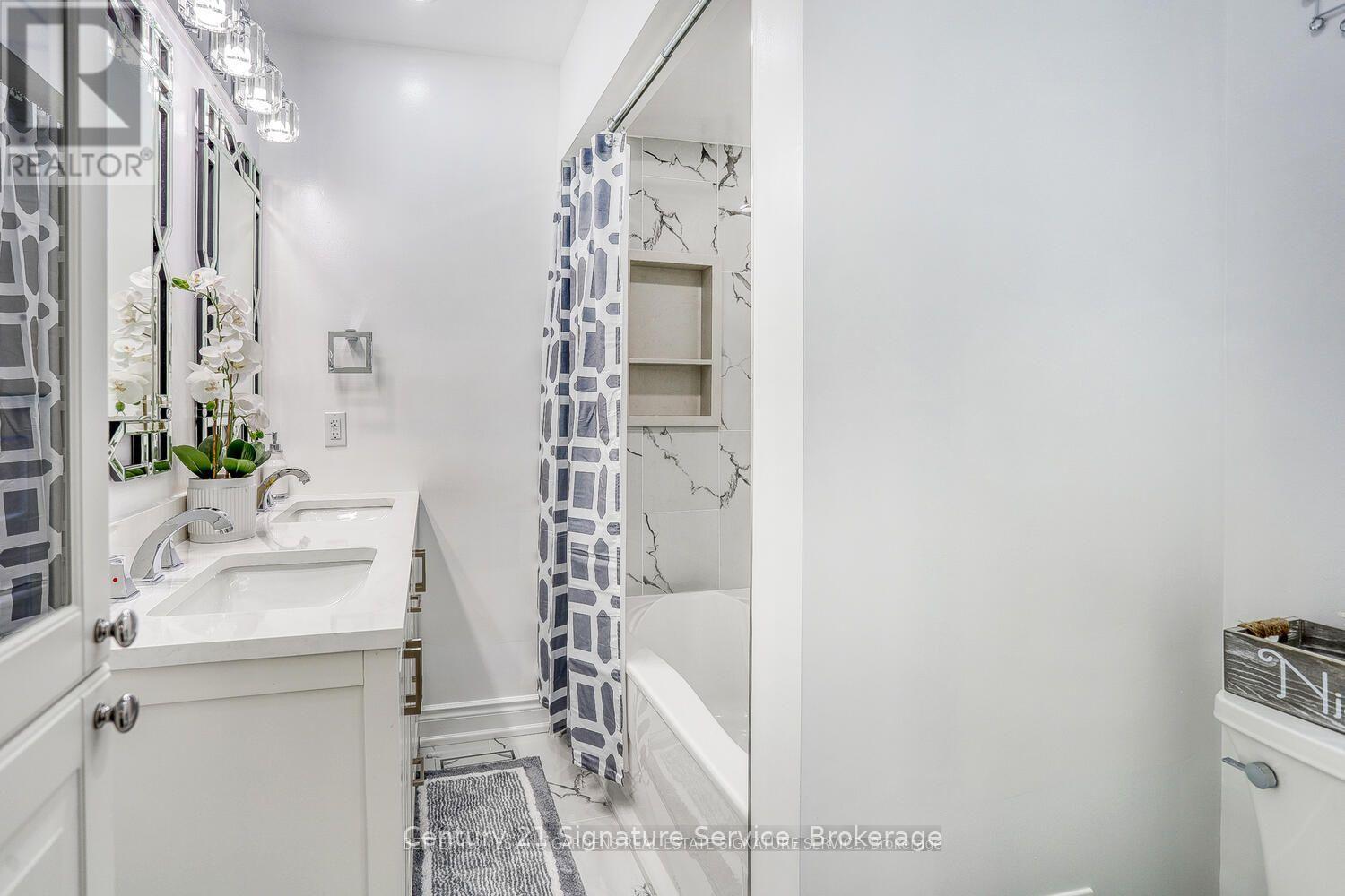 756 Breezy Drive, Pickering, Ontario  L1W 2X7 - Photo 20 - E13040040