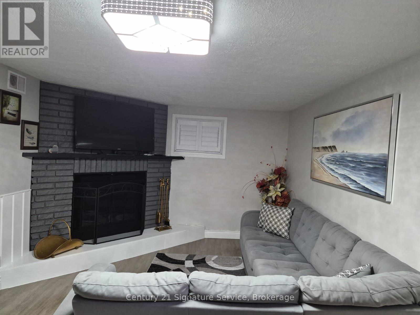 756 Breezy Drive, Pickering, Ontario  L1W 2X7 - Photo 21 - E13040040