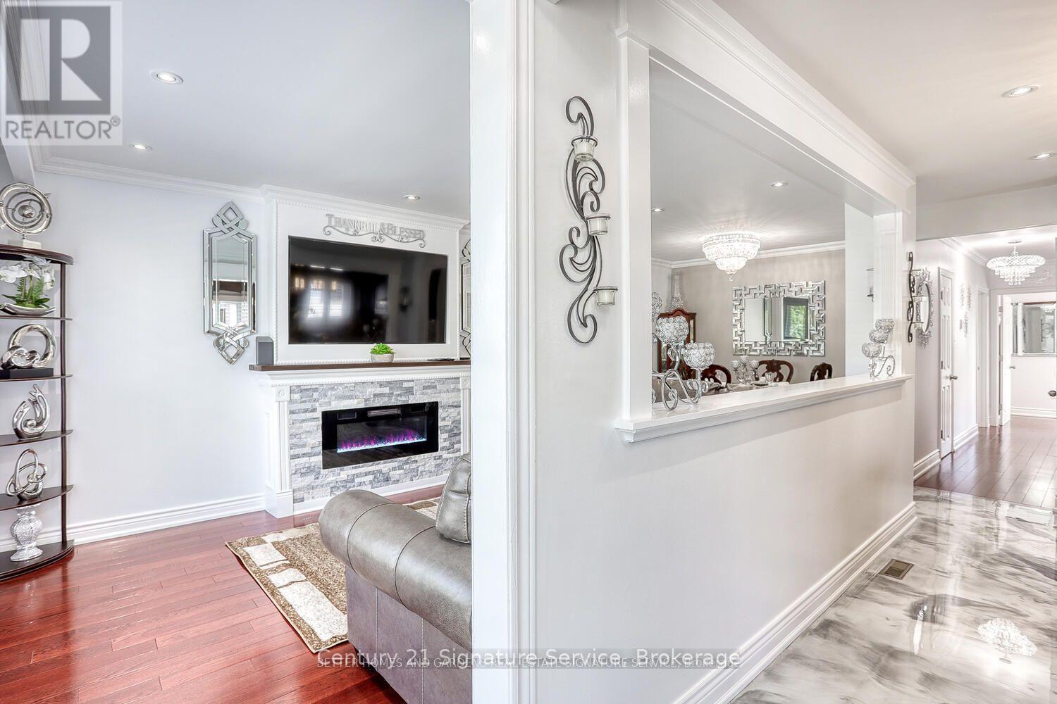 756 Breezy Drive, Pickering, Ontario  L1W 2X7 - Photo 8 - E13040040