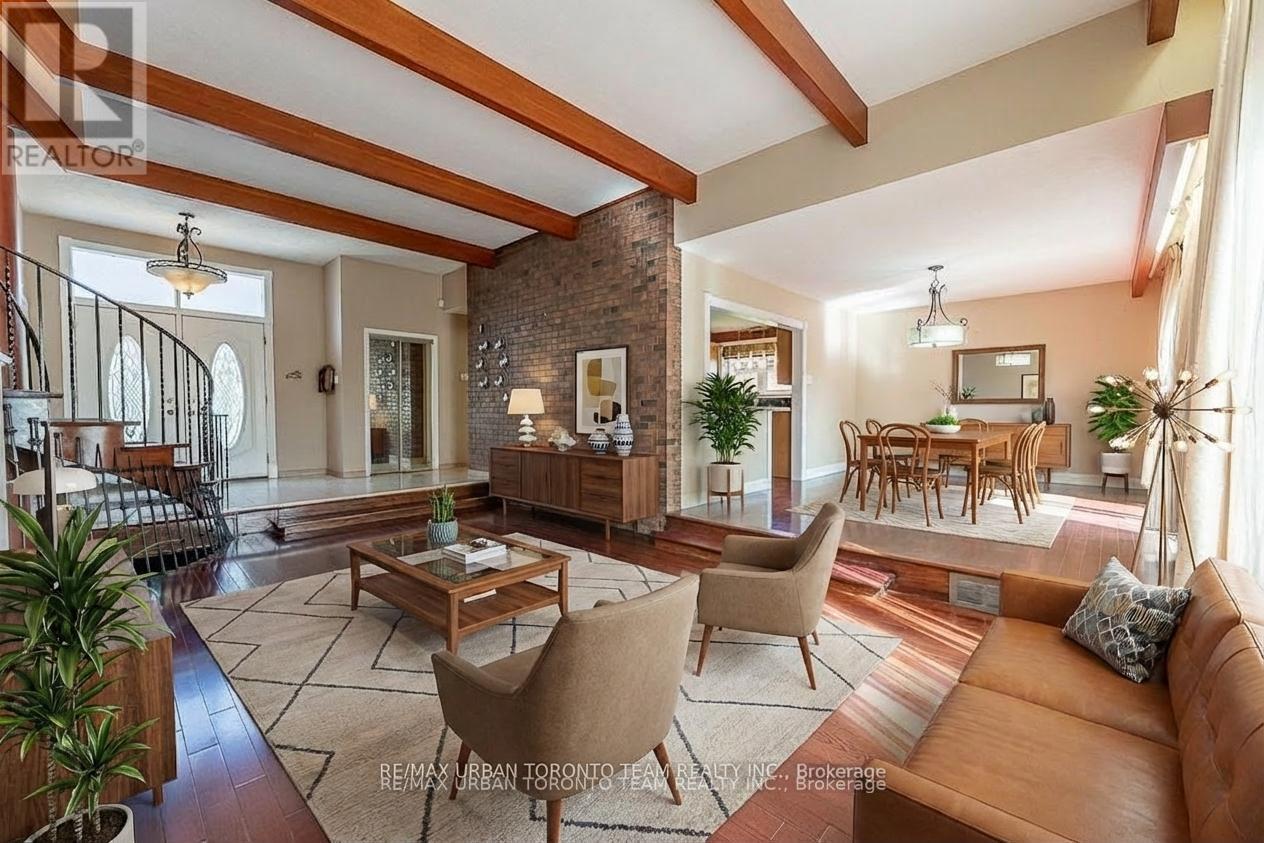 35 Brumwell Street, Toronto, Ontario  M1C 2K7 - Photo 2 - E13040162