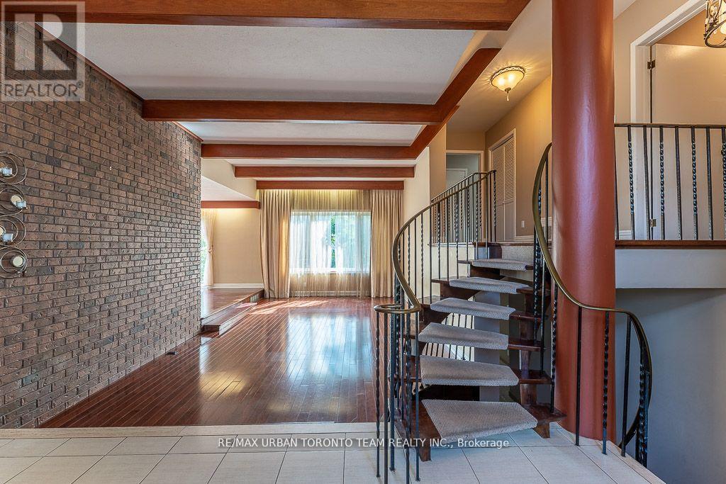 35 Brumwell Street, Toronto, Ontario  M1C 2K7 - Photo 22 - E13040162