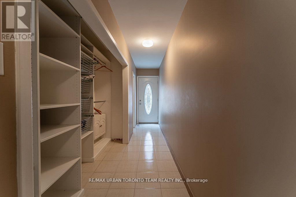 35 Brumwell Street, Toronto, Ontario  M1C 2K7 - Photo 32 - E13040162