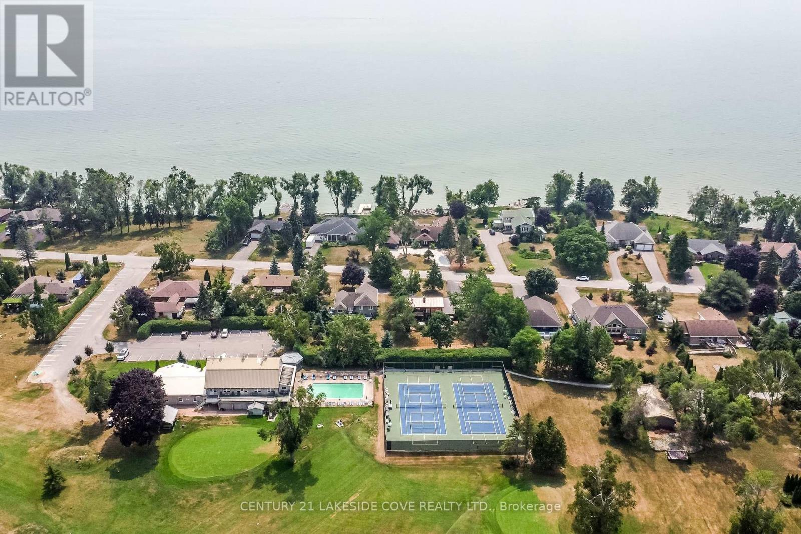 121 Bayshore Drive, Ramara, Ontario  L0K 1B0 - Photo 38 - S12972568