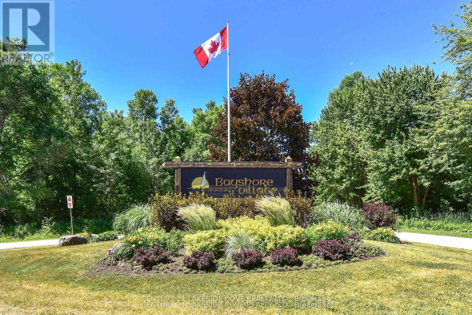 121 Bayshore Drive, Ramara, Ontario  L0K 1B0 - Photo 47 - S12972568