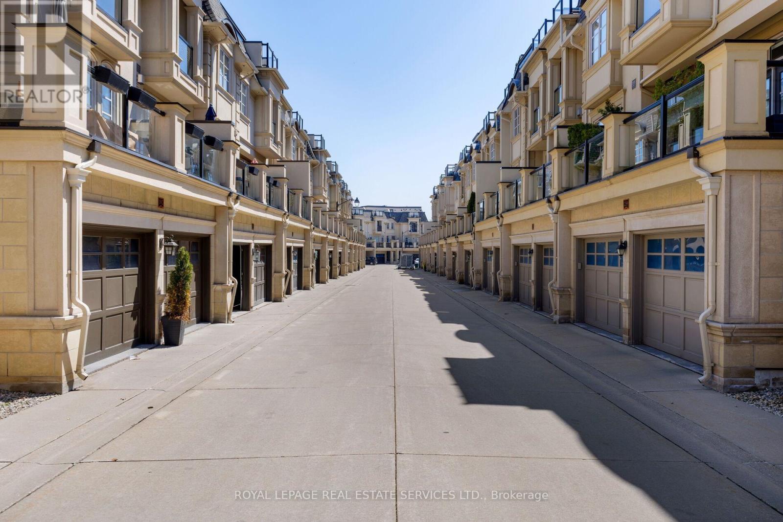 257 Hanover Street, Oakville, Ontario  L6K 0H3 - Photo 44 - W13038368