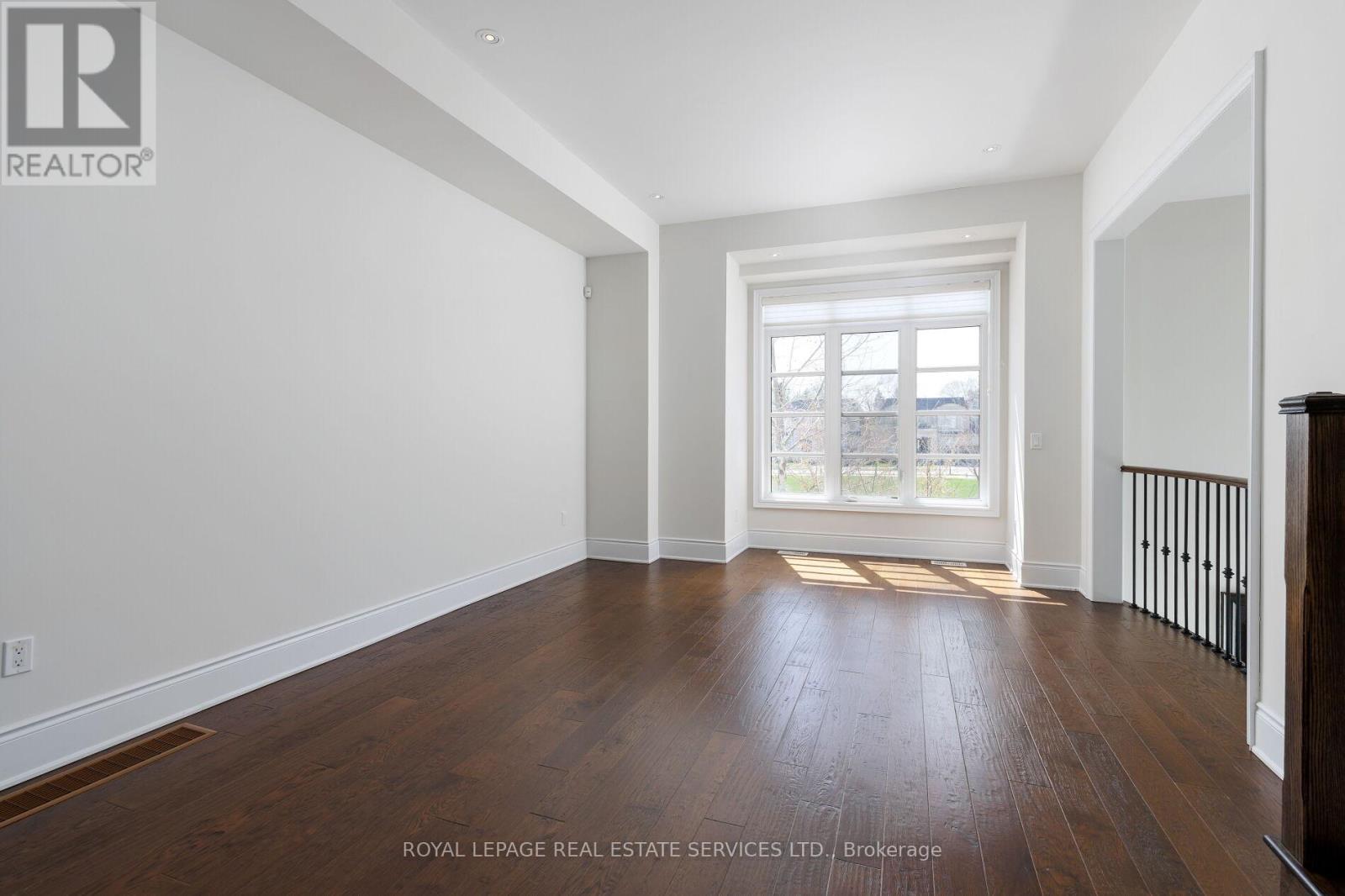 257 Hanover Street, Oakville, Ontario  L6K 0H3 - Photo 8 - W13038368