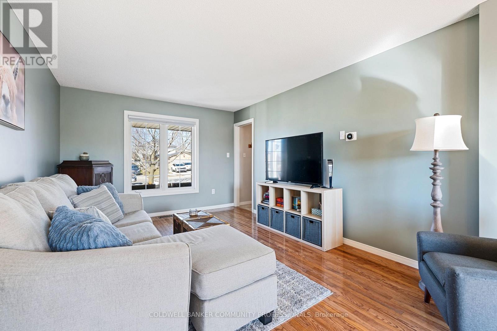 77 Morgan Drive, Haldimand, Ontario  N3W 2L6 - Photo 15 - X12853388