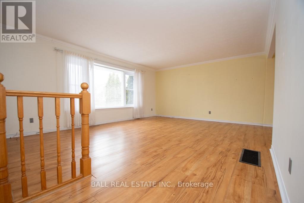 1684 Sherbrooke Street, Peterborough, Ontario  K9J 6X4 - Photo 4 - X12434530