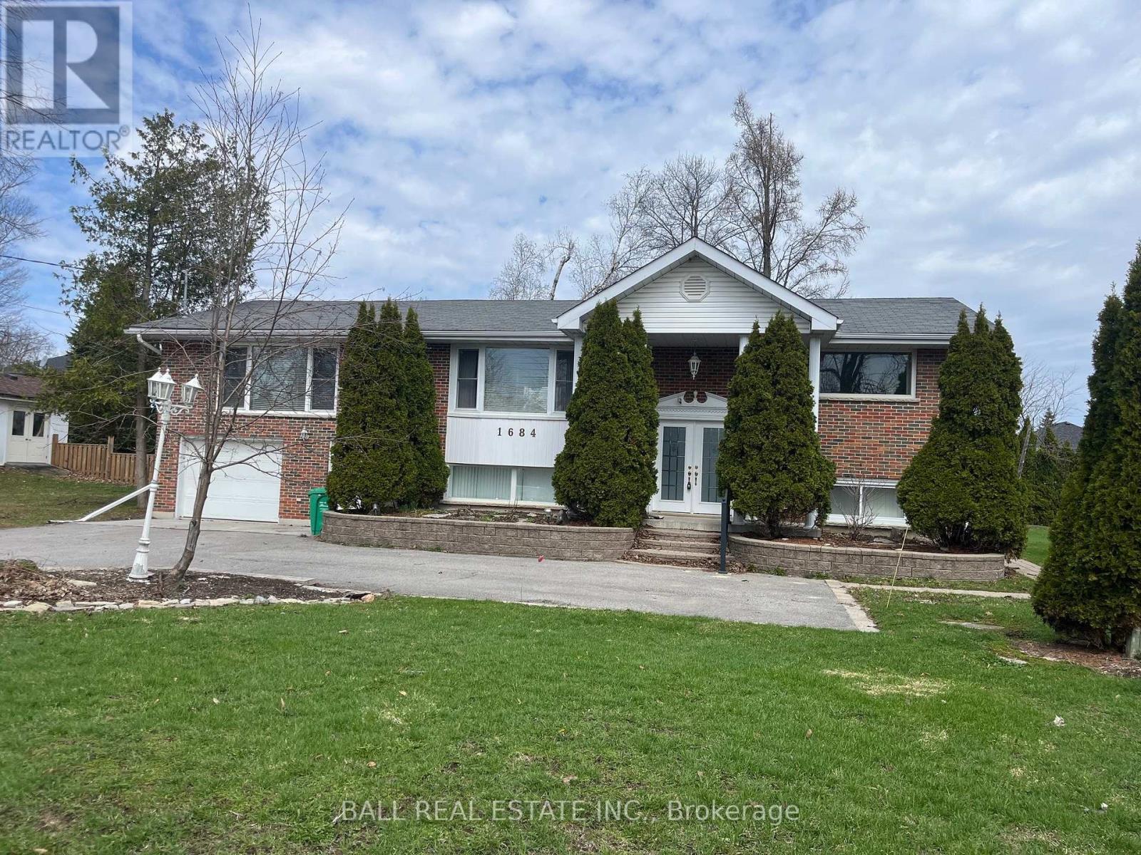 1684 Sherbrooke Street, Peterborough, Ontario  K9J 6X4 - Photo 2 - X12434530