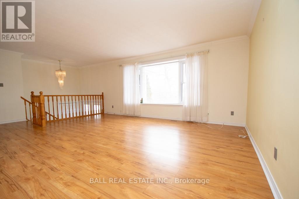 1684 Sherbrooke Street, Peterborough, Ontario  K9J 6X4 - Photo 5 - X12434530