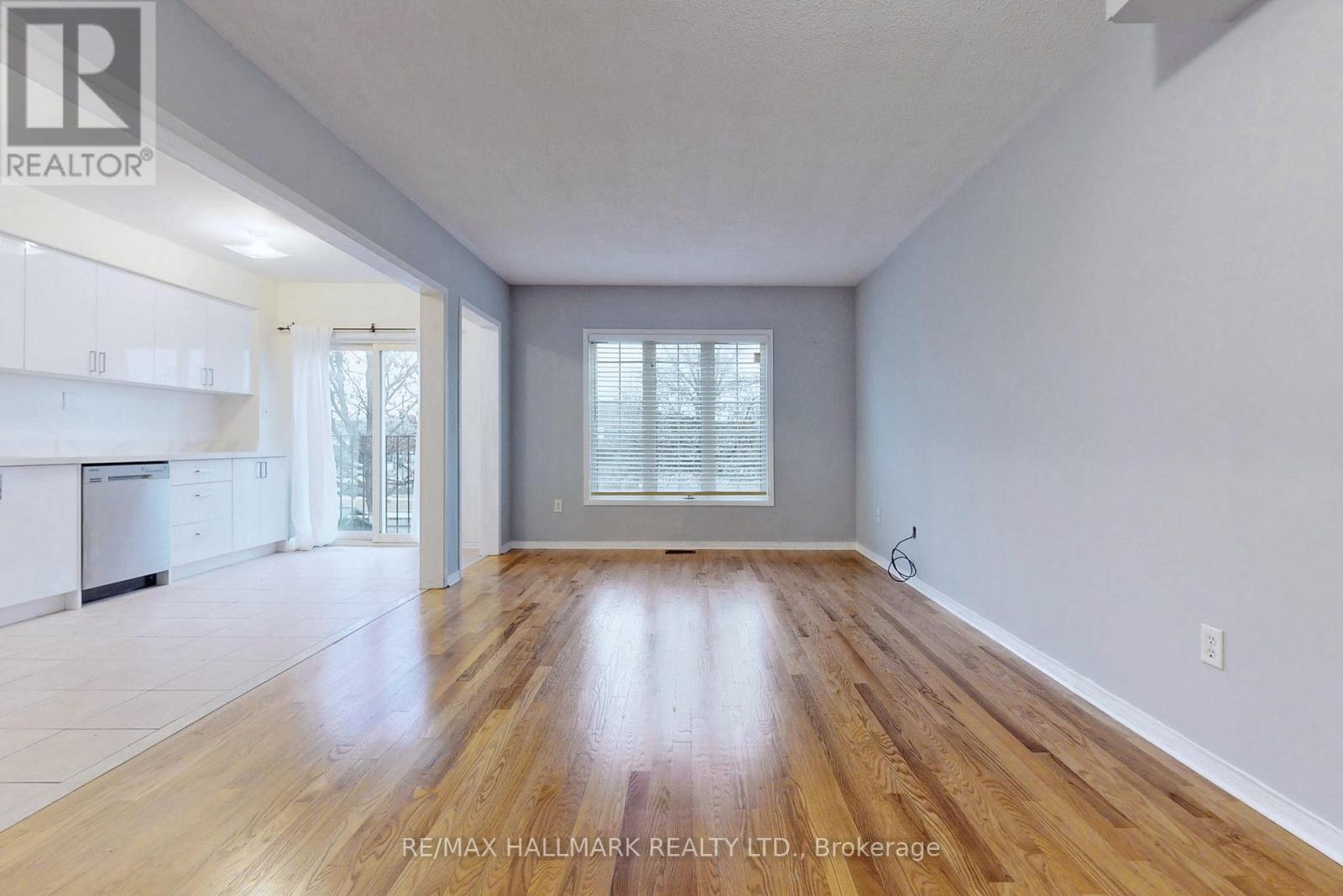 55 Walkview Crescent, Richmond Hill, Ontario  L4E 4H6 - Photo 11 - N13040048