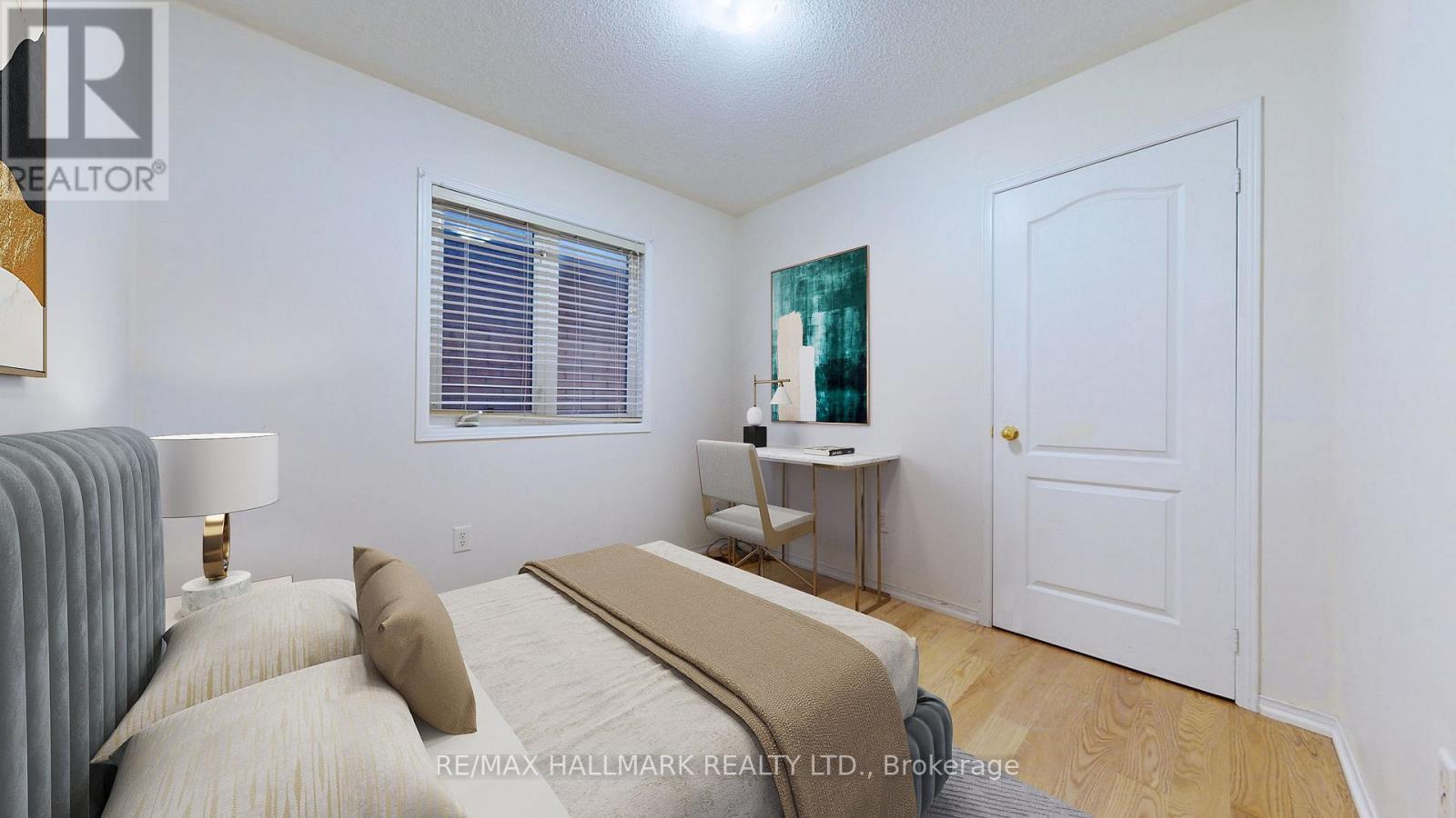 55 Walkview Crescent, Richmond Hill, Ontario  L4E 4H6 - Photo 8 - N13040048