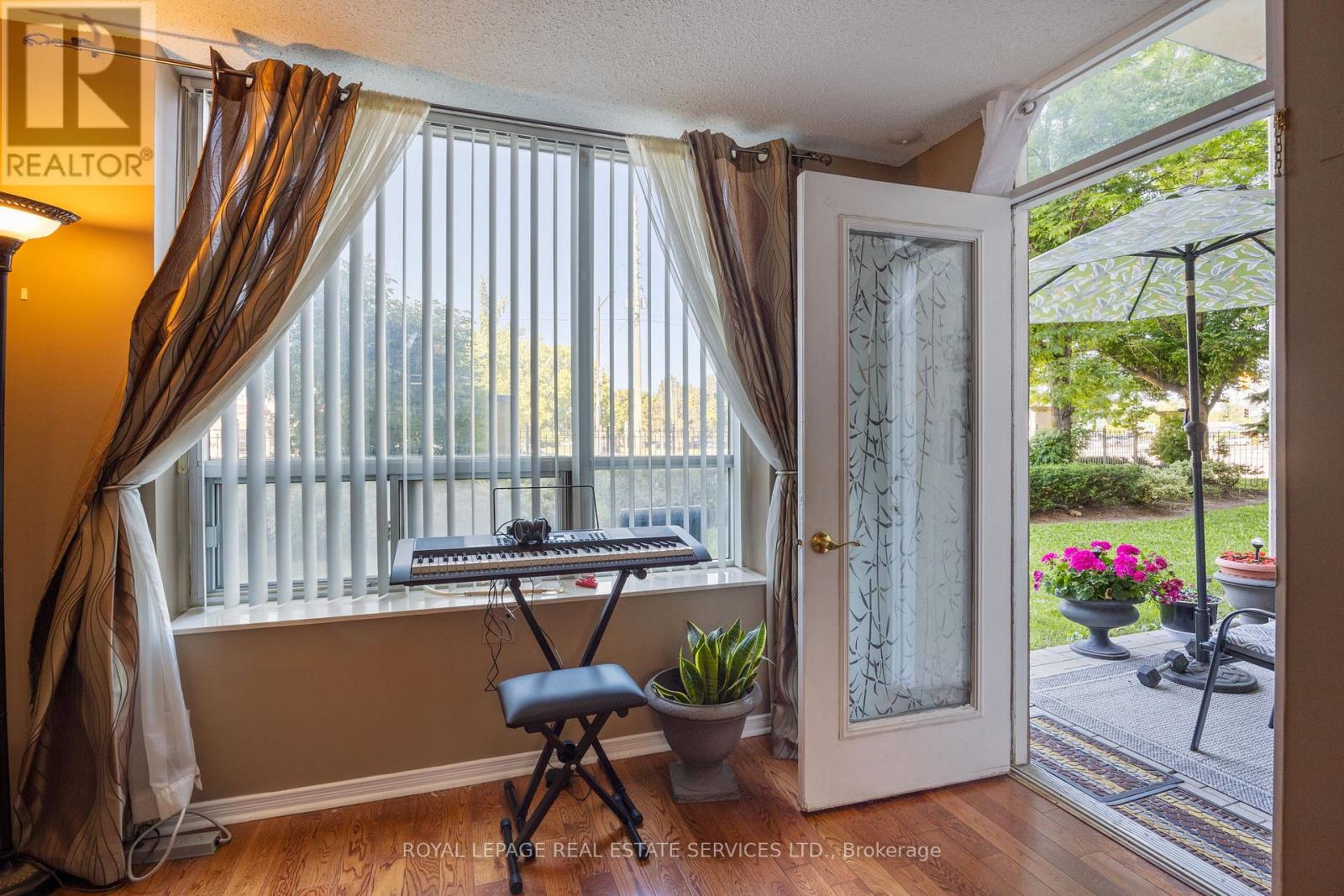 101 - 9 Northern Heights Drive, Richmond Hill, Ontario  L4B 4M5 - Photo 11 - N13040068