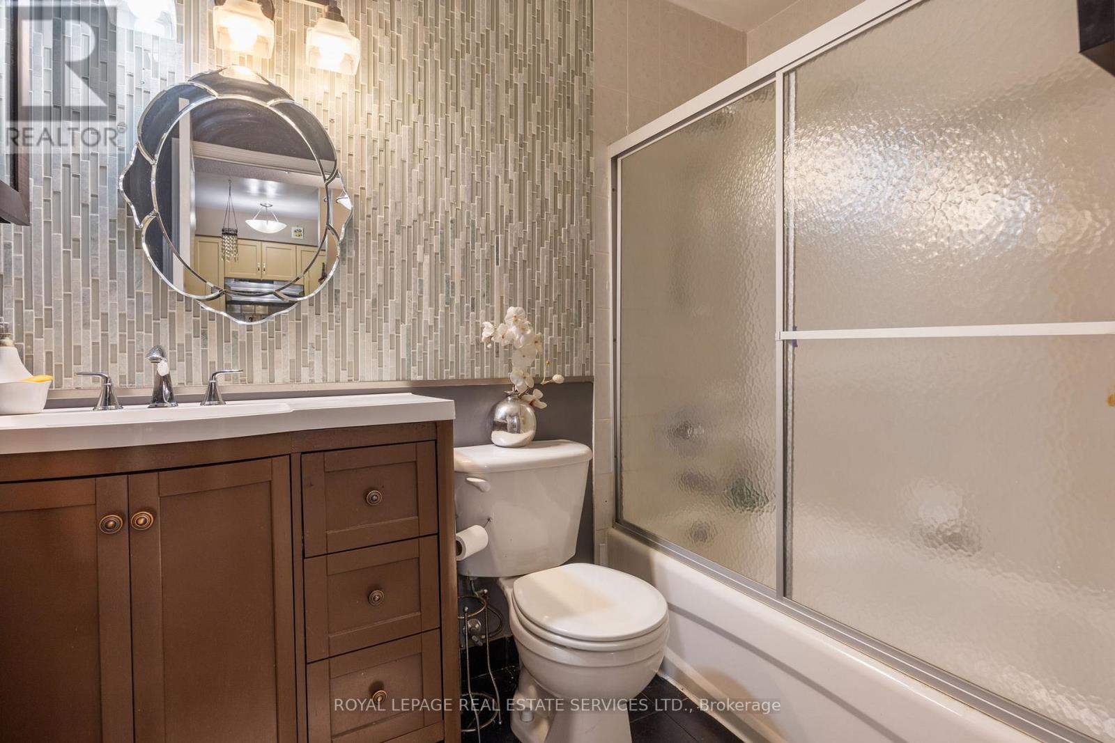 101 - 9 Northern Heights Drive, Richmond Hill, Ontario  L4B 4M5 - Photo 23 - N13040068