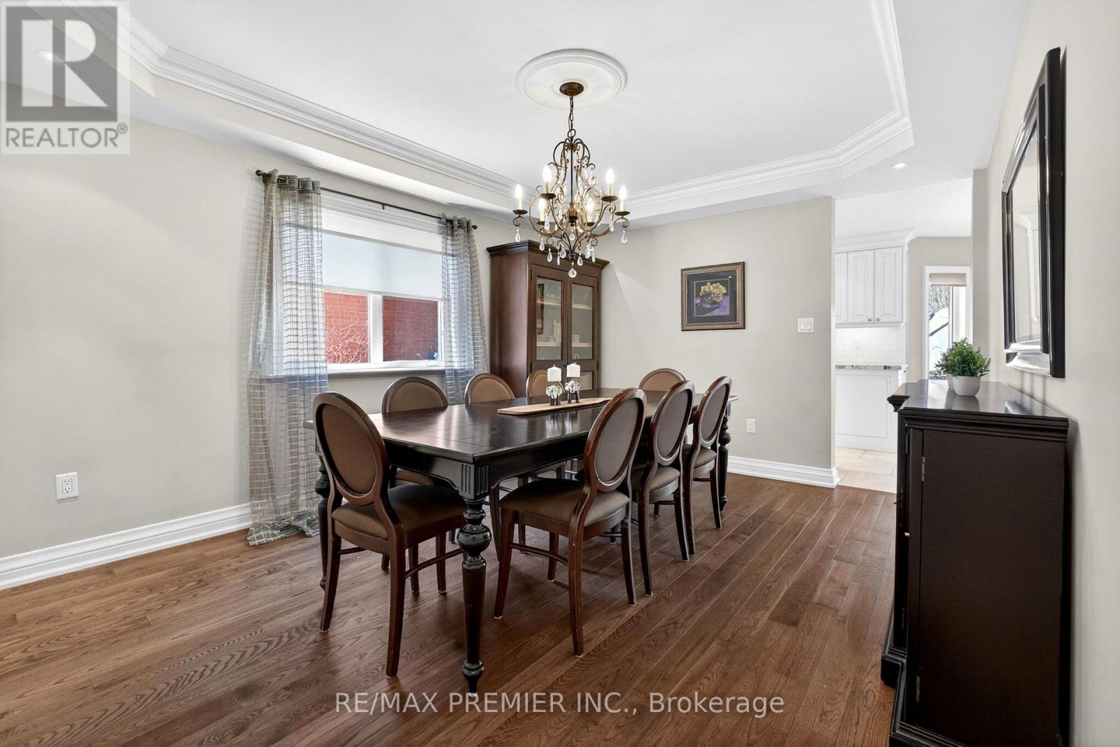 38 Helmsdale Avenue, Vaughan (Maple), Ontario  L6A 2G5 - Photo 10 - N13040136