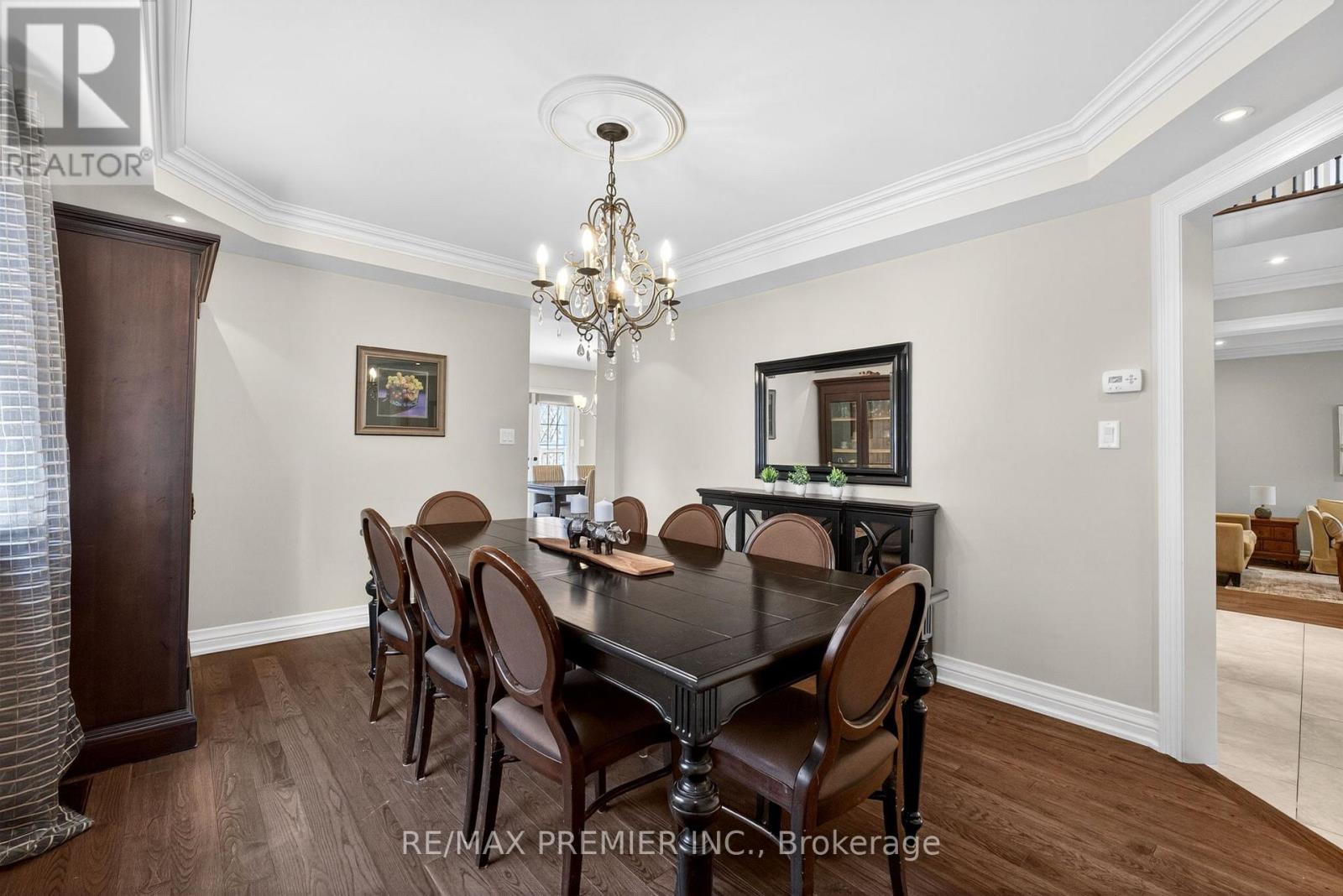 38 Helmsdale Avenue, Vaughan (Maple), Ontario  L6A 2G5 - Photo 11 - N13040136