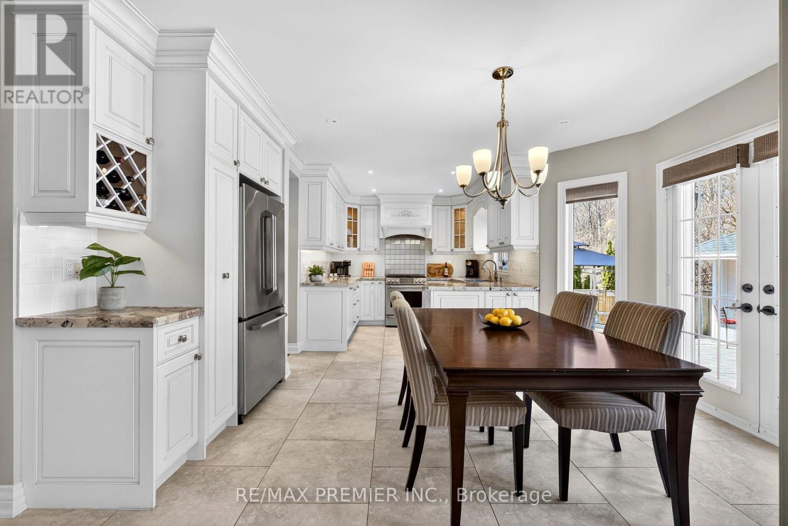 38 Helmsdale Avenue, Vaughan (Maple), Ontario  L6A 2G5 - Photo 16 - N13040136