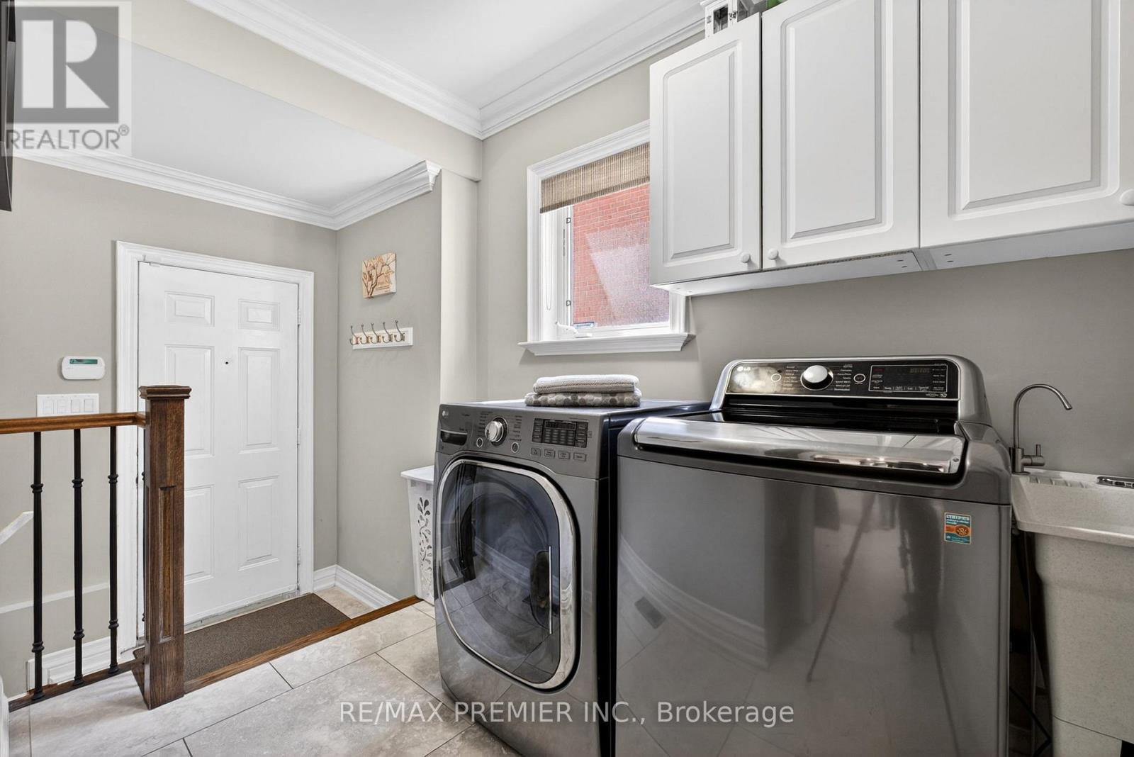 38 Helmsdale Avenue, Vaughan (Maple), Ontario  L6A 2G5 - Photo 22 - N13040136