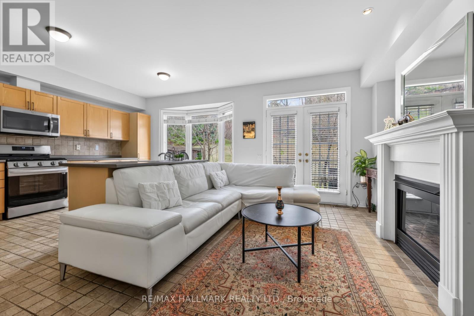 76 Westbury Court, Richmond Hill, Ontario  L4S 2L2 - Photo 10 - N13040170