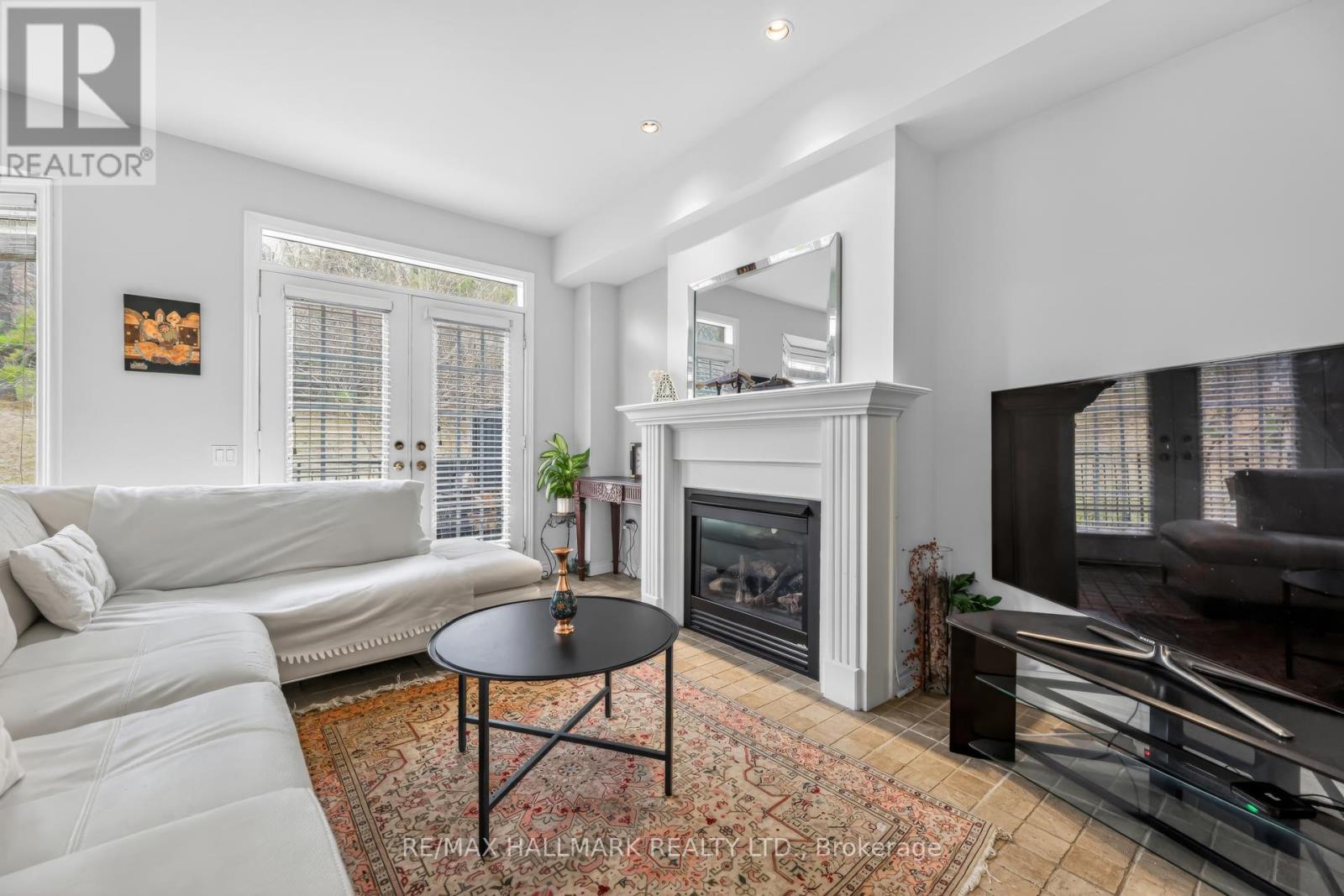 76 Westbury Court, Richmond Hill, Ontario  L4S 2L2 - Photo 11 - N13040170