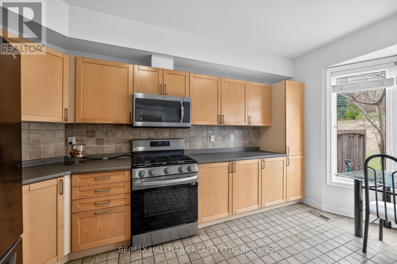 76 Westbury Court, Richmond Hill, Ontario  L4S 2L2 - Photo 16 - N13040170