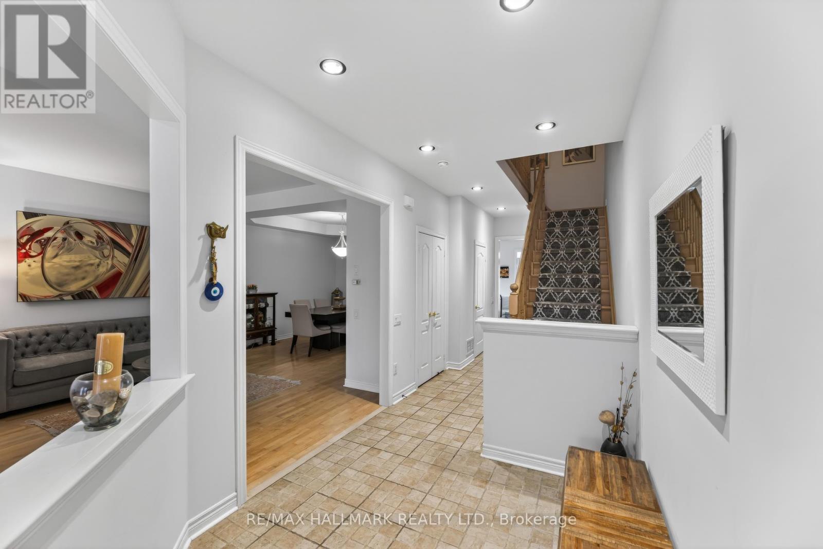 76 Westbury Court, Richmond Hill, Ontario  L4S 2L2 - Photo 20 - N13040170