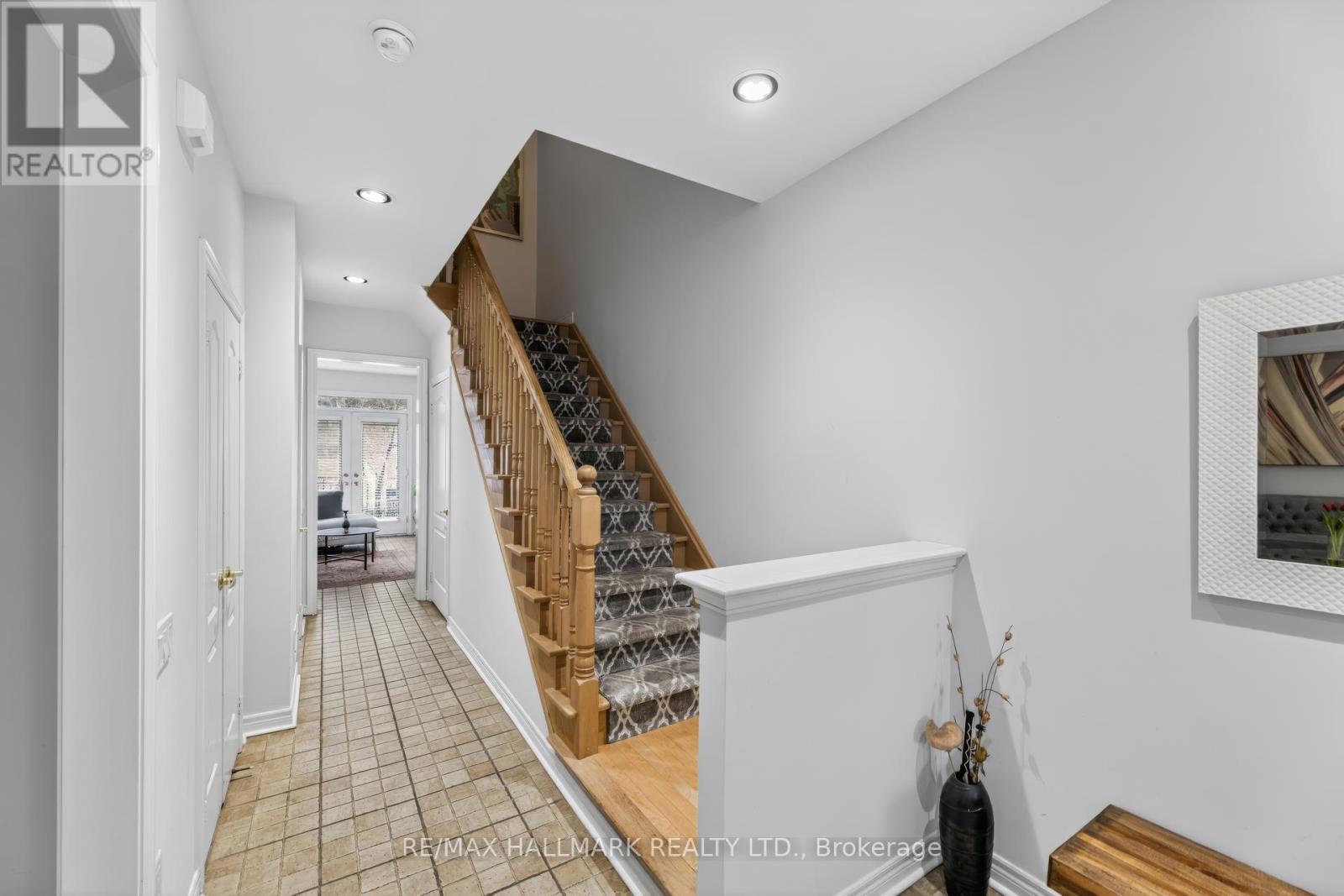 76 Westbury Court, Richmond Hill, Ontario  L4S 2L2 - Photo 21 - N13040170