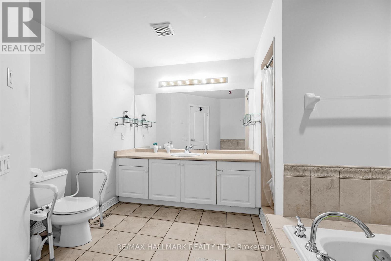 76 Westbury Court, Richmond Hill, Ontario  L4S 2L2 - Photo 28 - N13040170