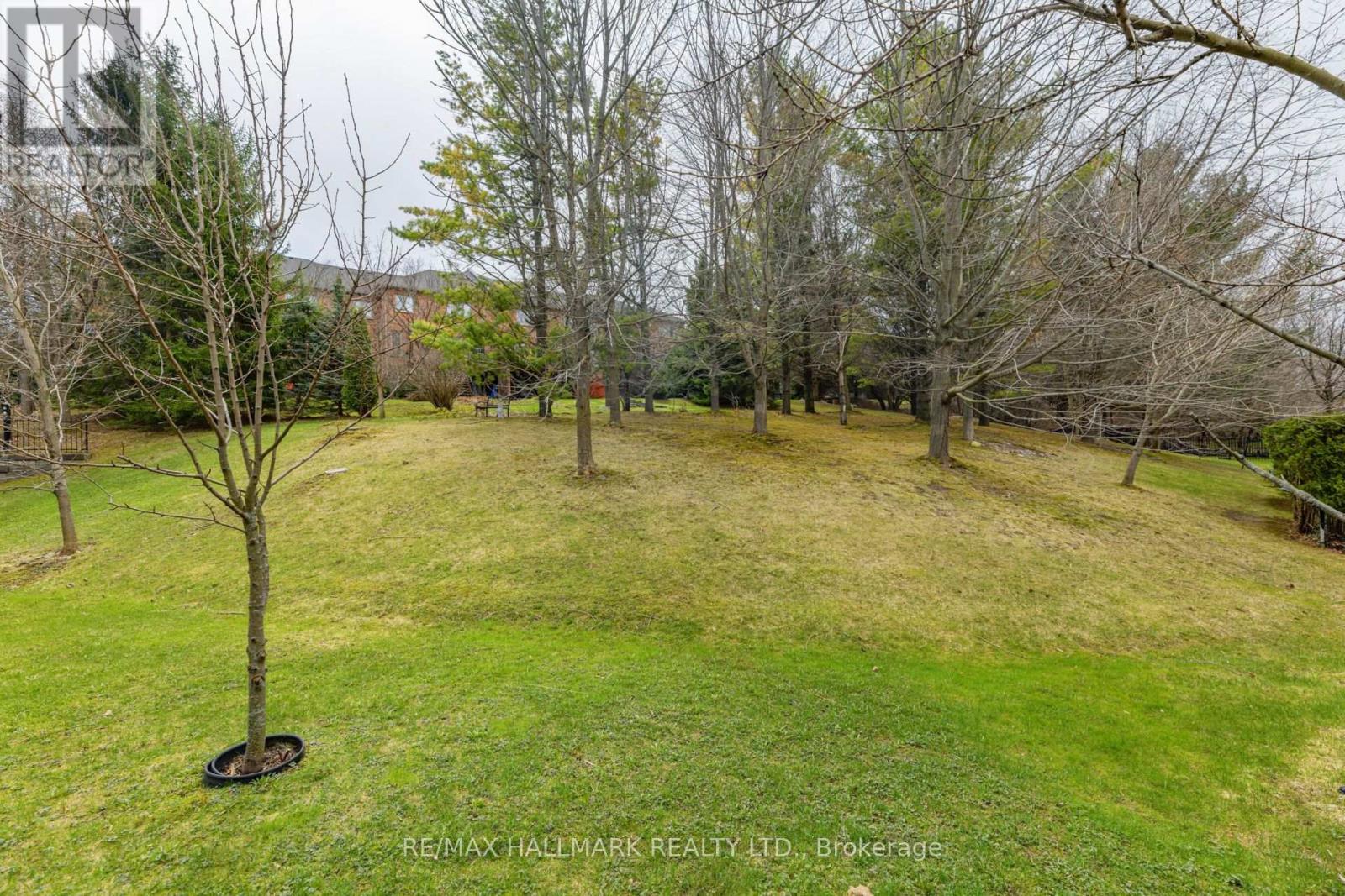 76 Westbury Court, Richmond Hill, Ontario  L4S 2L2 - Photo 48 - N13040170