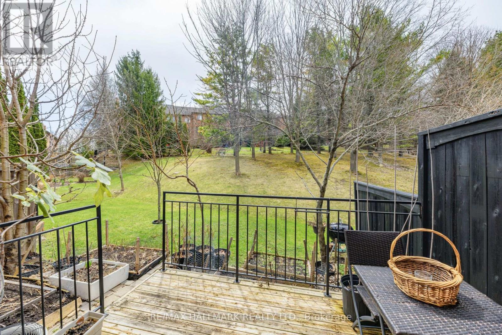 76 Westbury Court, Richmond Hill, Ontario  L4S 2L2 - Photo 49 - N13040170