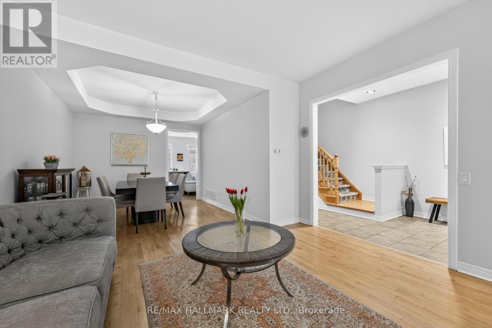 76 Westbury Court, Richmond Hill, Ontario  L4S 2L2 - Photo 5 - N13040170