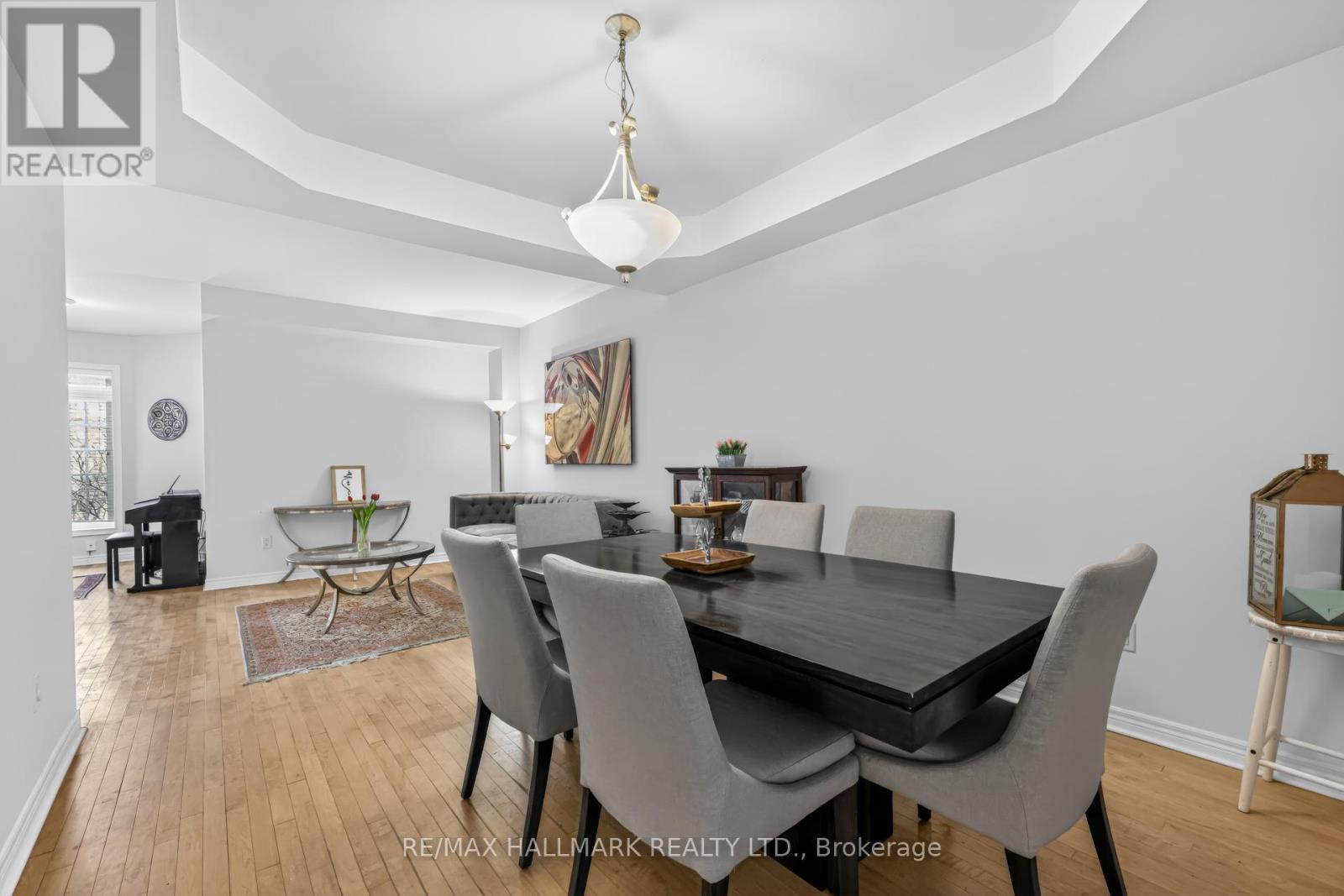 76 Westbury Court, Richmond Hill, Ontario  L4S 2L2 - Photo 7 - N13040170